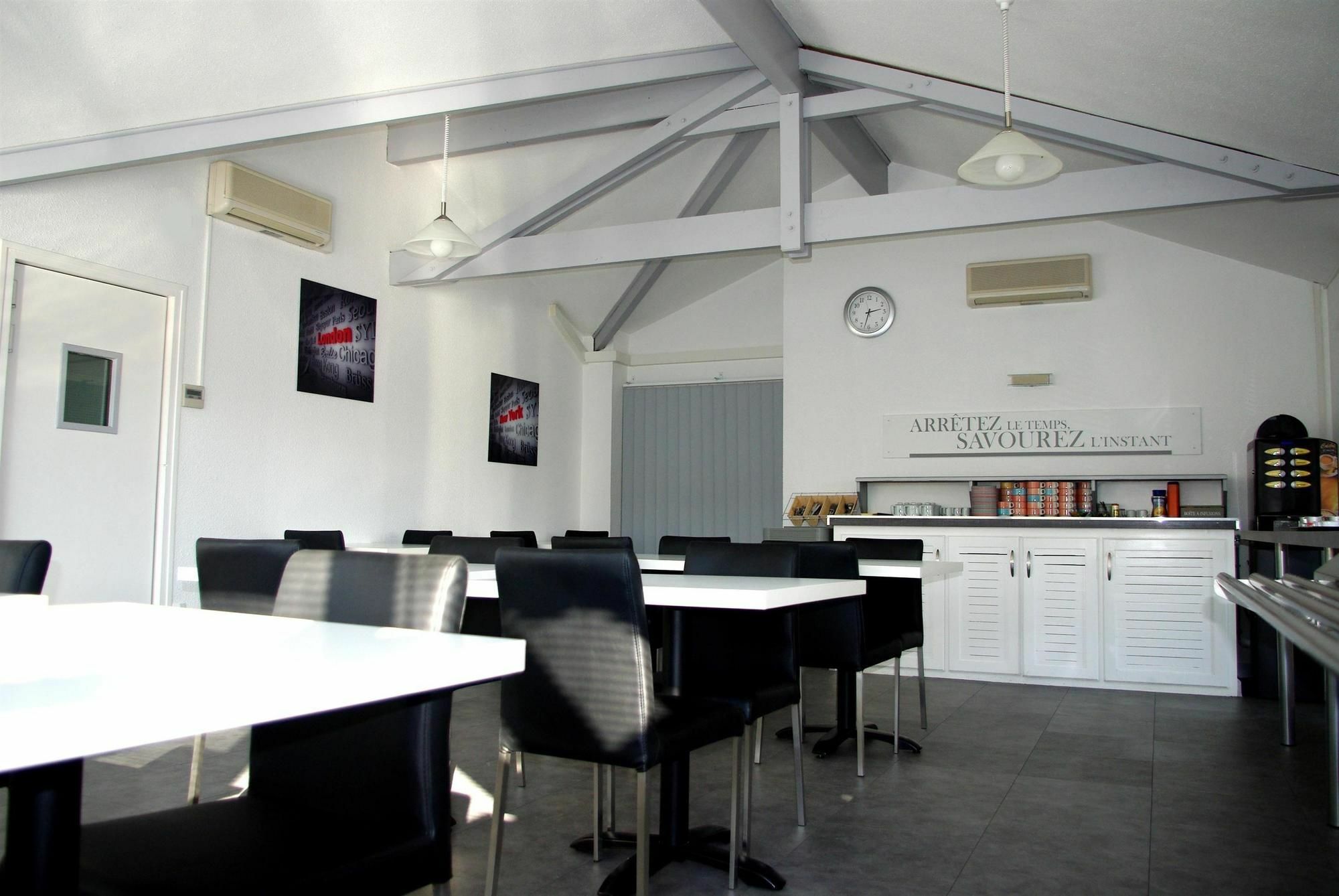 Hotel Kyriad Montauban Restoran gambar
